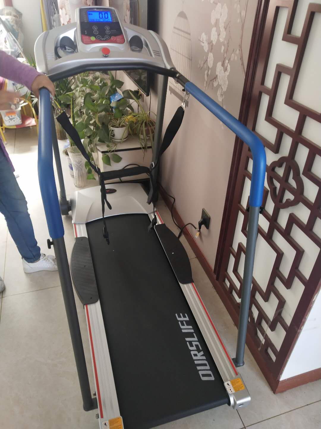 老人抖音国际版怎么看黄的